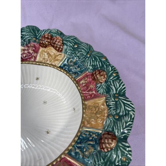 Fitz and Floyd DAMASK CHRISTMAS 1995 Oval Bowl Holly Pinecones Gold Star Box - Picture 2 of 4